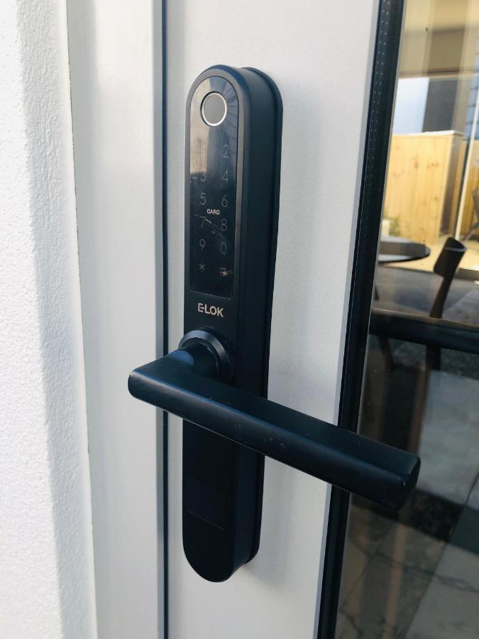 Perfect Modern Townhouse Cbd 크라이스트처치 외부 사진